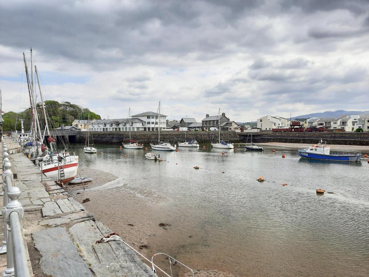 Cwrt Yr Harbwr Villa Porthmadog Exterior photo